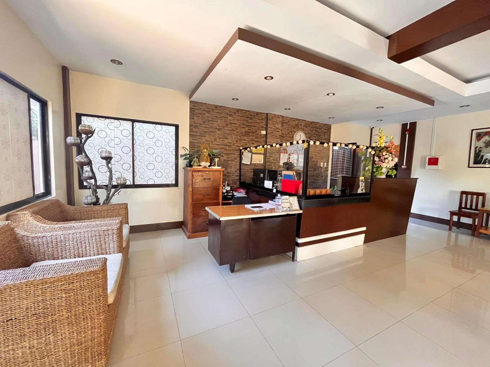 Diakopes Inn Puerto Princesa Buitenkant foto